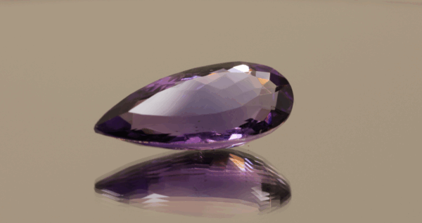 Natural pear cut amethyst gemstone with purple violet color, 24.90 × 11.90 mm
