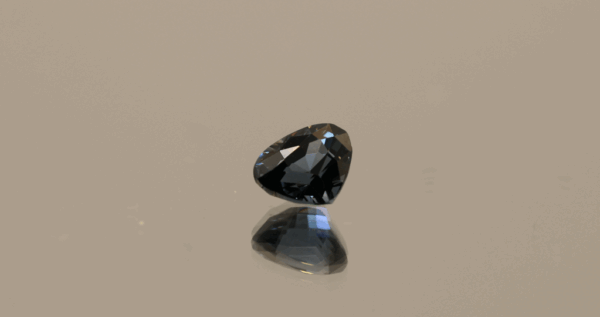 Pear Blue sapphire, 1.02 carat, 6.55 × 5.56 × 4.10 mm, no treatment, Madagascar origin, AIG certified.