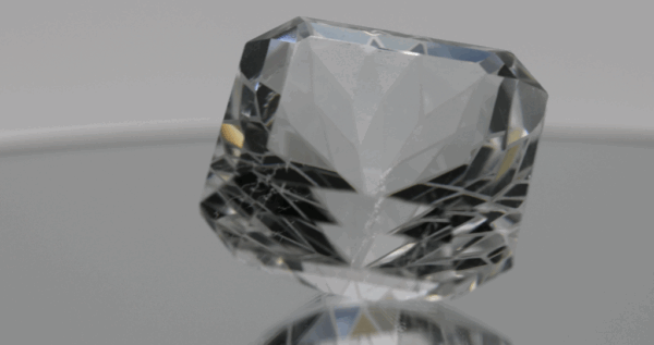 Colorless octagon-shaped white quartz, 162.29 carat, 32.6 × 31.2 × 24.0 mm, no treatment, unknown origin.