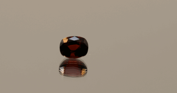 Vivid red cushion-cut Burma spinel, 1.28 carat, 6.80 × 5.55 × 4.27 mm, natural untreated gemstone from Burma, AIG certified.