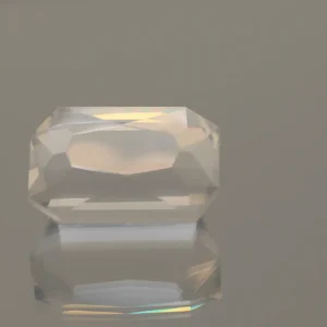 MILKY QUARTZ OCTAGON 8.85 CT